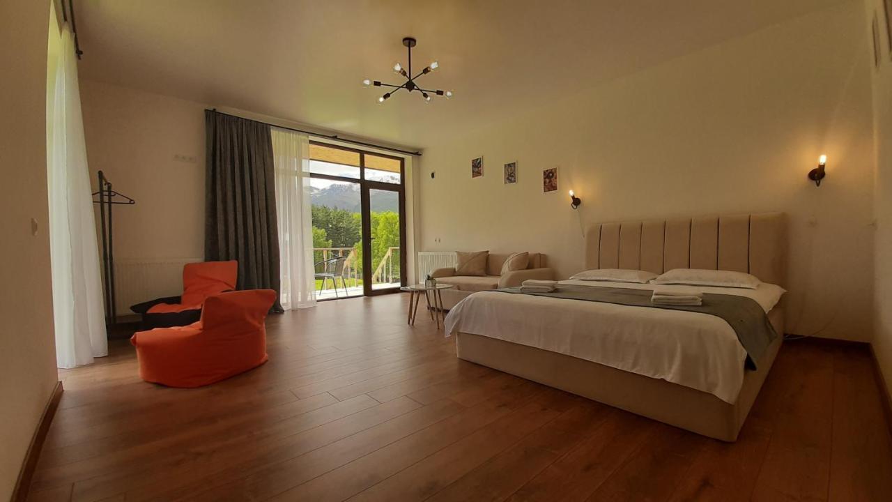 Terkhena Hotel Kazbegi Luaran gambar