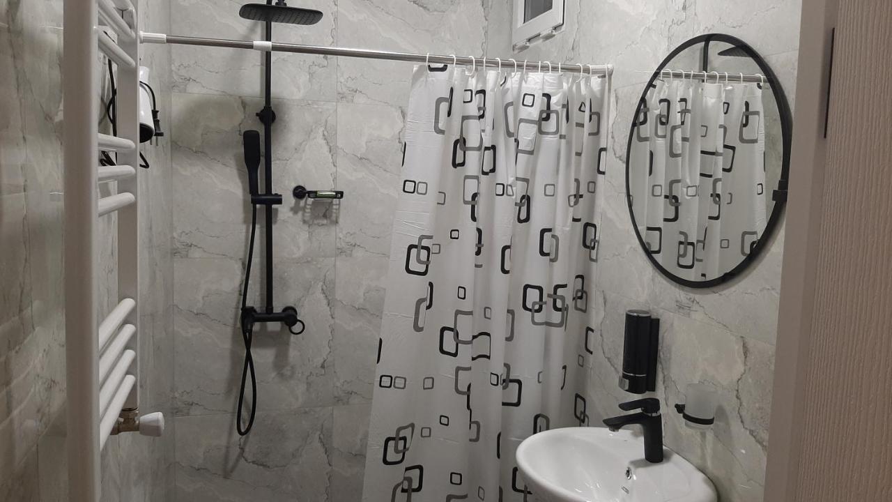 Terkhena Hotel Kazbegi Luaran gambar