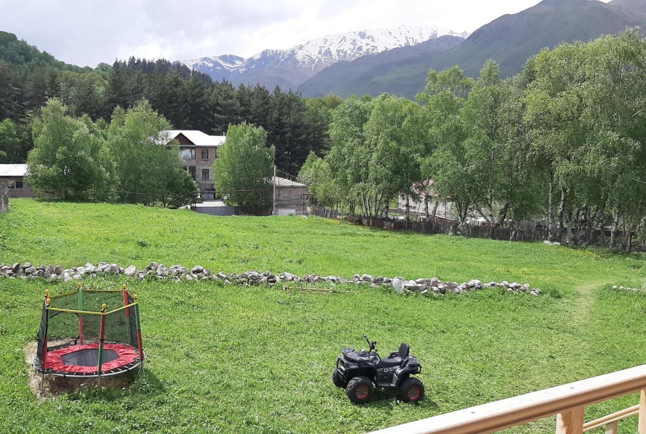 Terkhena Hotel Kazbegi Luaran gambar